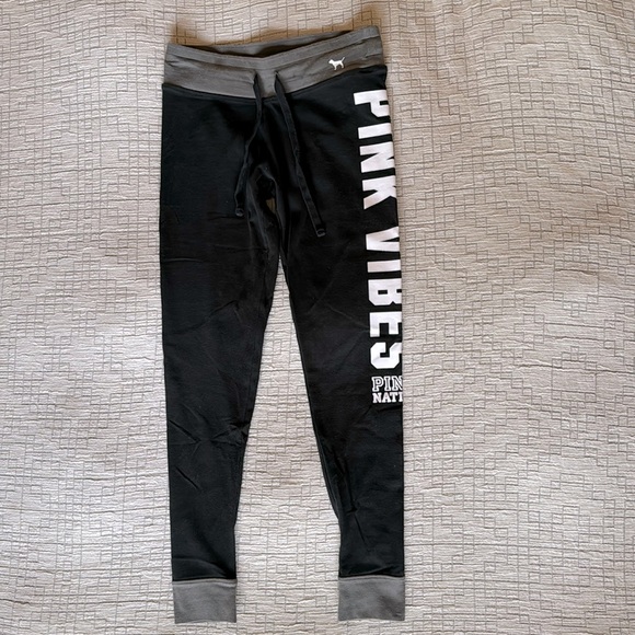 Victoria’s Secret Pink Leggings - Picture 1 of 4